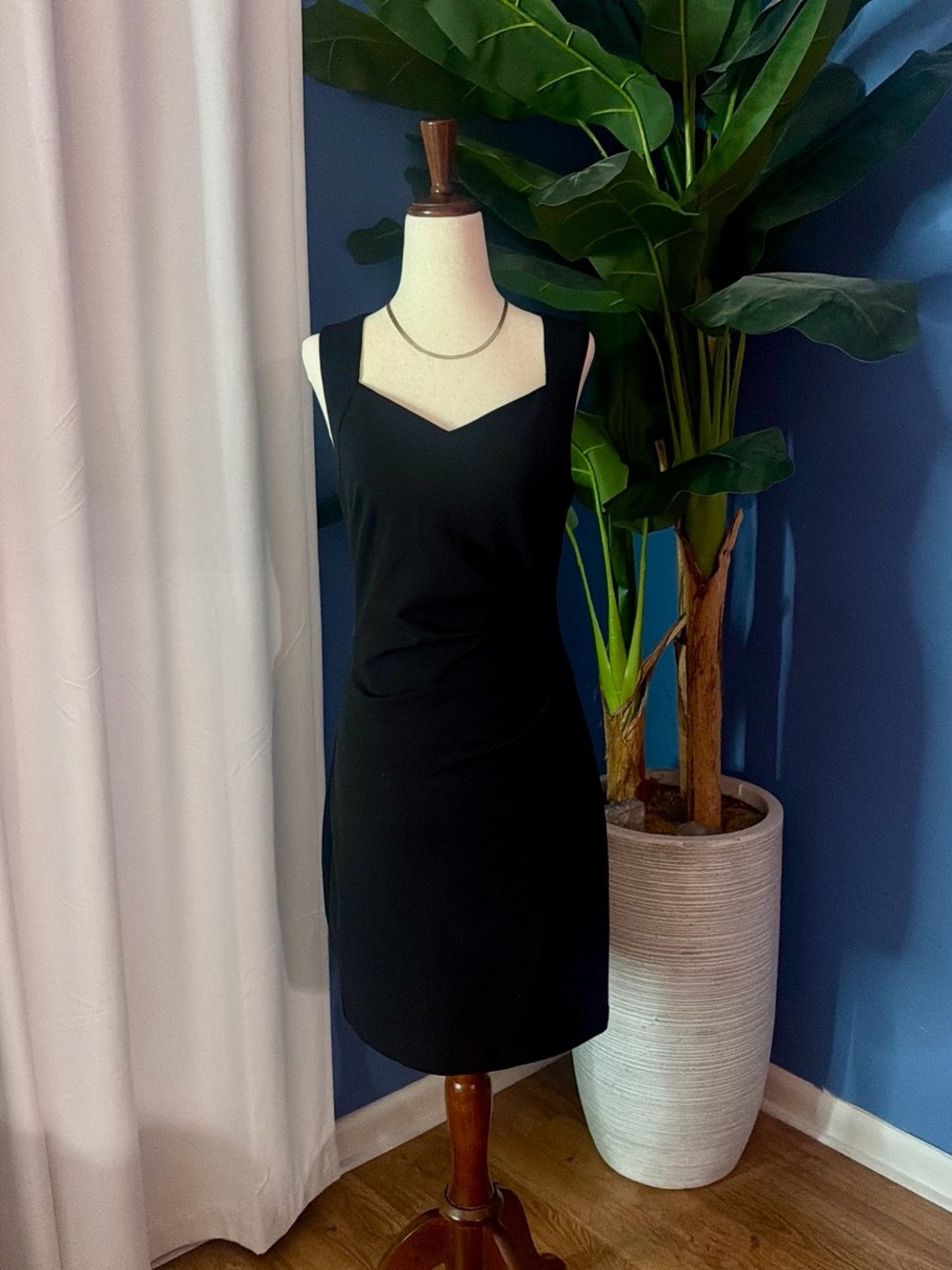 GUESS Black Mini Sheath Dress